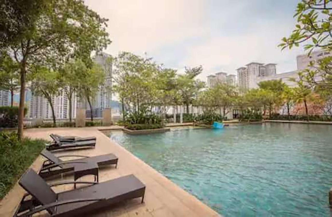 Tanjung Tokong Wow Strait Quay Luxury Suite Room מראה חיצוני תמונה