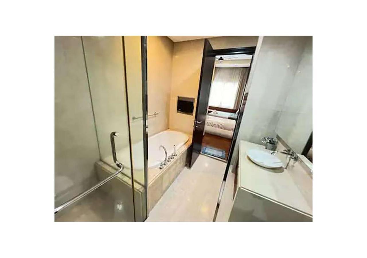 Tanjung Tokong Wow Strait Quay Luxury Suite Room מראה חיצוני תמונה