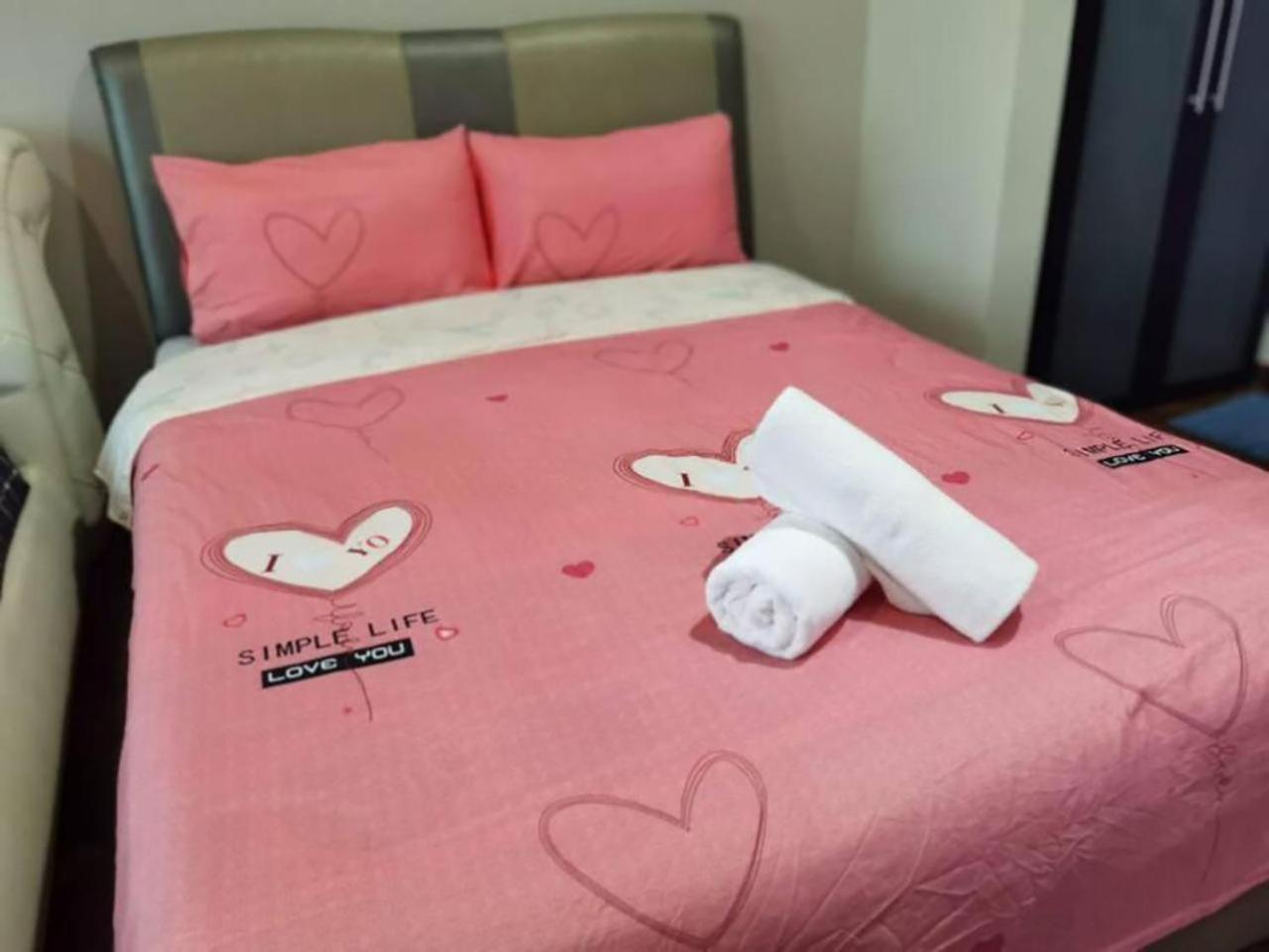Tanjung Tokong Wow Strait Quay Luxury Suite Room מראה חיצוני תמונה