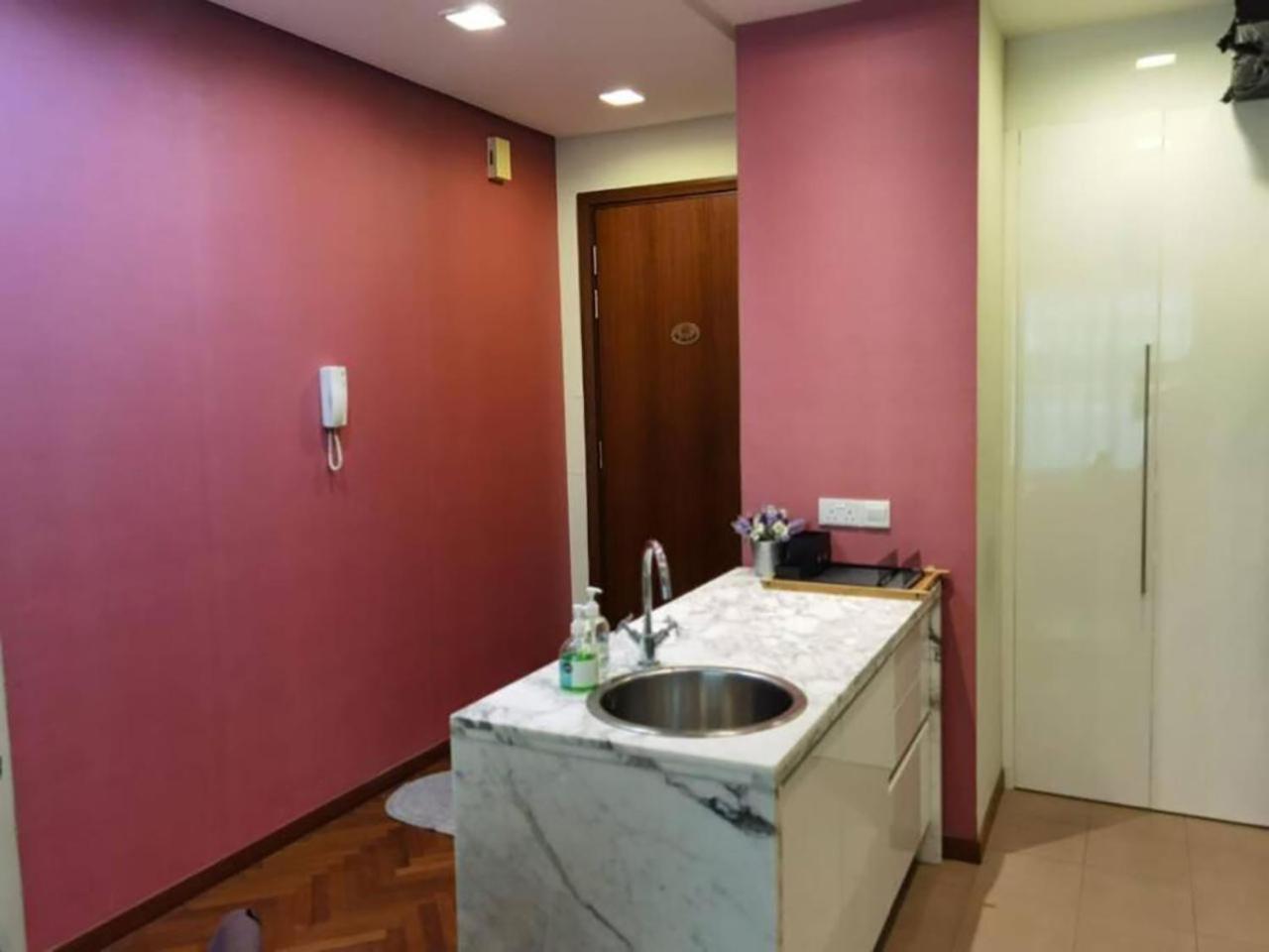 Tanjung Tokong Wow Strait Quay Luxury Suite Room מראה חיצוני תמונה