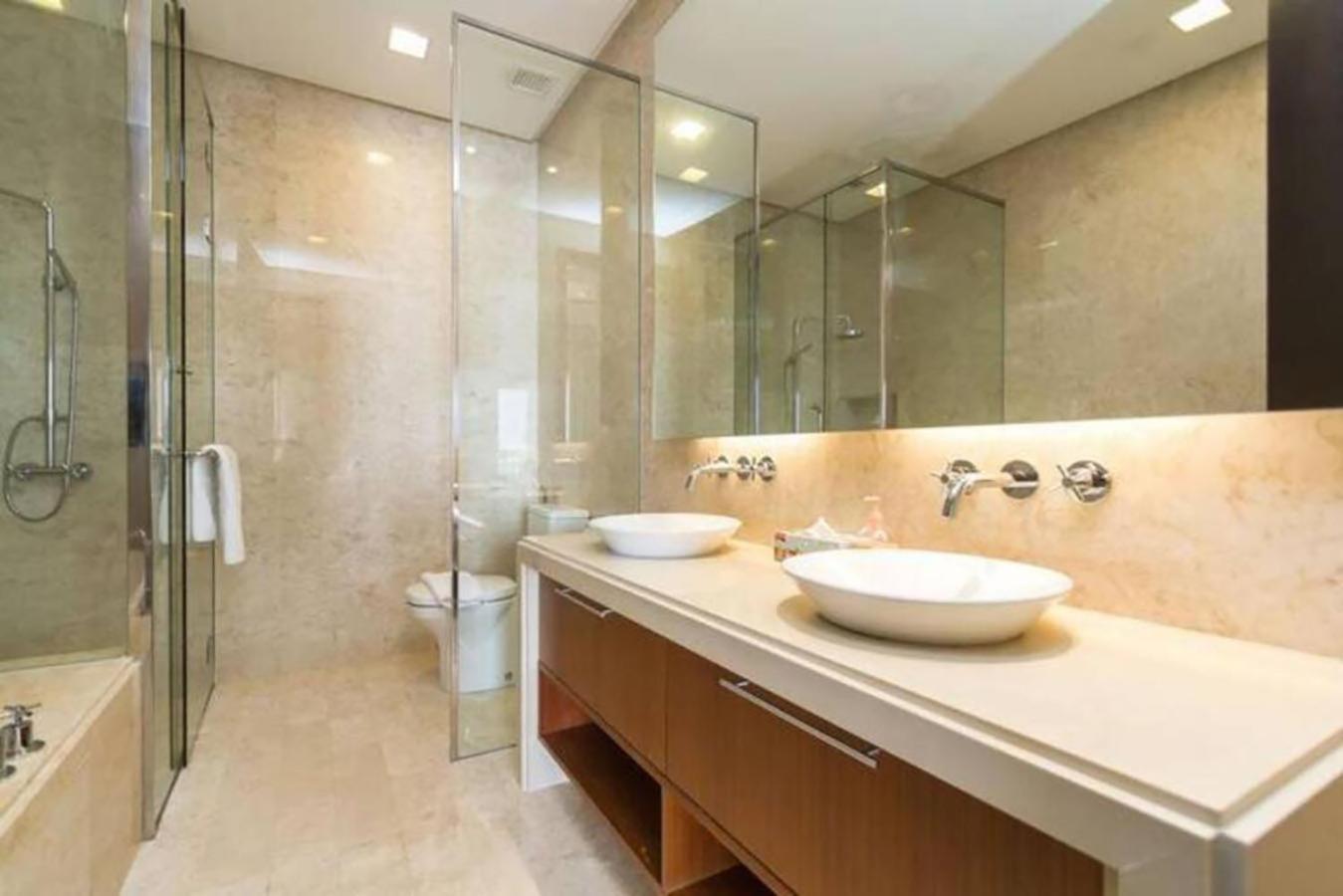 Tanjung Tokong Wow Strait Quay Luxury Suite Room מראה חיצוני תמונה